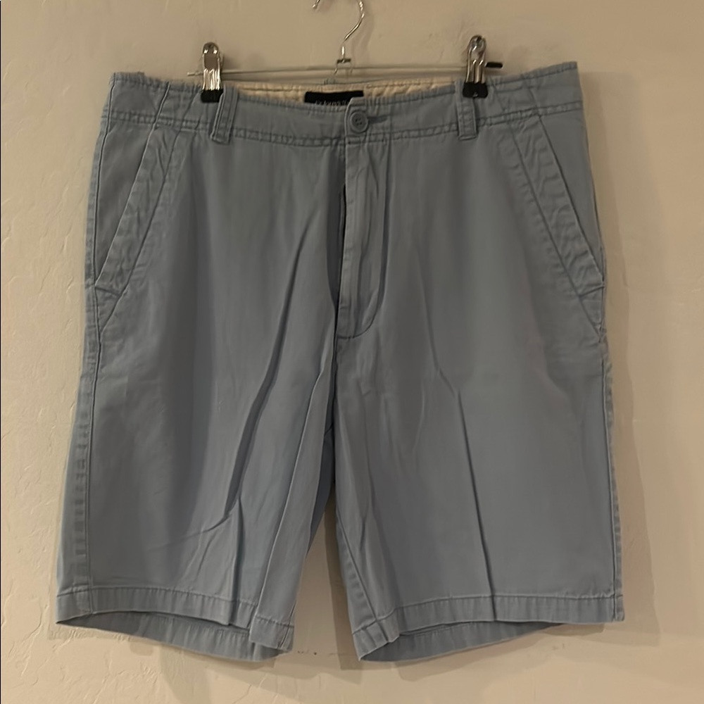 Men's Light Blue Shorts Size 34